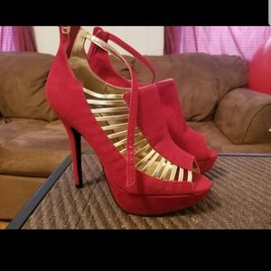 Red and gold pumps